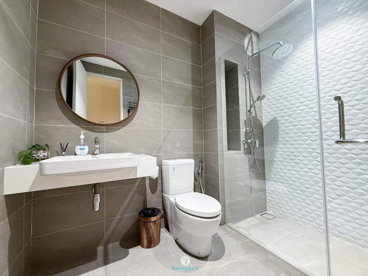 Apartment Japandi W Bathtub - Linked To Quill Mall