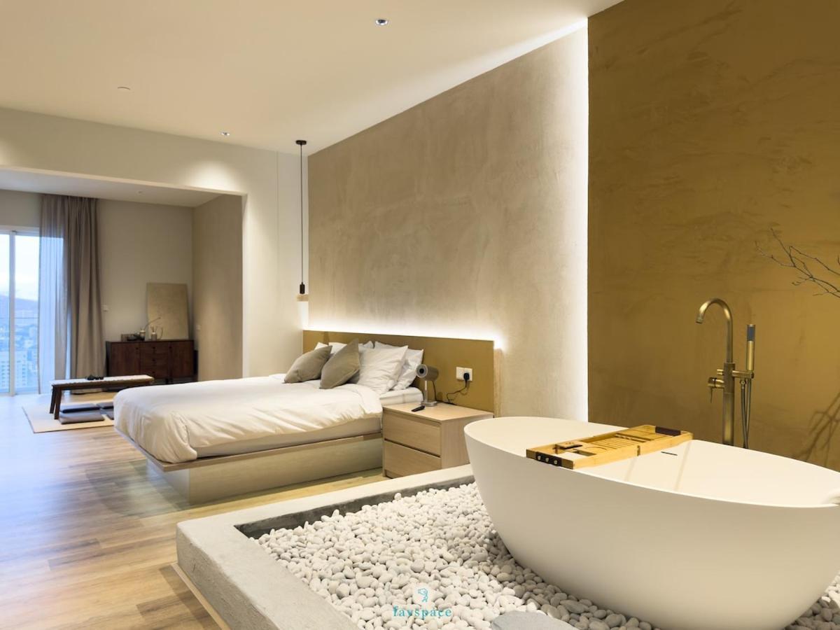 Japandi W Bathtub - Linked To Quill Mall Pangsapuri *